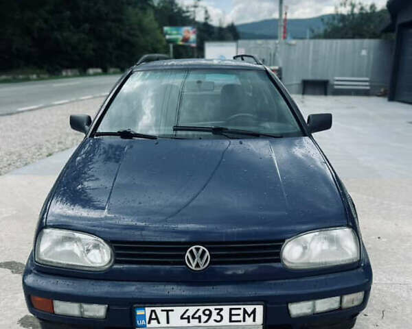 Синий Фольксваген Гольф, объемом двигателя 1.39 л и пробегом 243 тыс. км за 2300 $, фото 11 на Automoto.ua