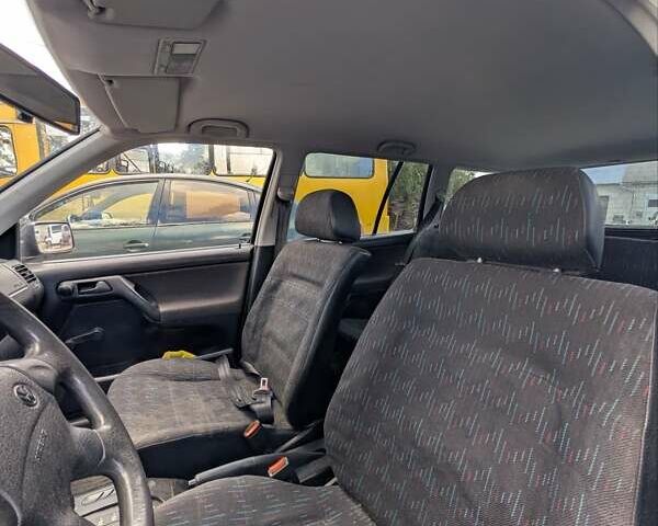 Синий Фольксваген Гольф, объемом двигателя 1.9 л и пробегом 300 тыс. км за 2500 $, фото 8 на Automoto.ua