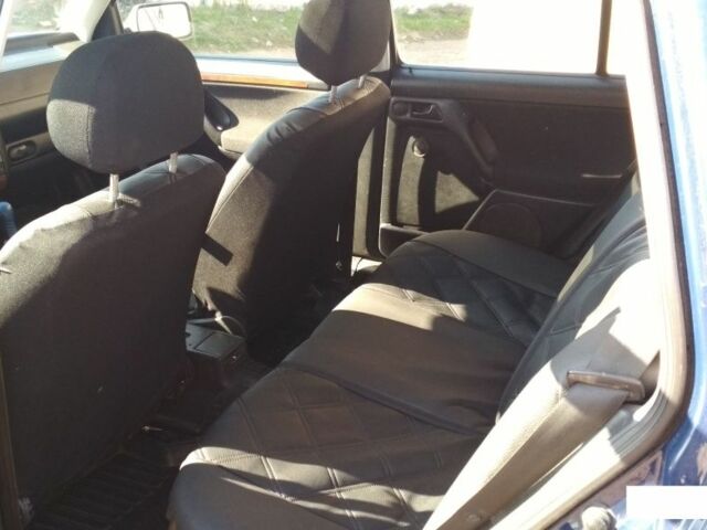 Синій Фольксваген Гольф, об'ємом двигуна 1.8 л та пробігом 500 тис. км за 2600 $, фото 9 на Automoto.ua