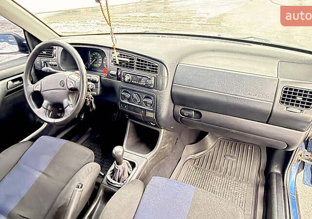 Синій Фольксваген Гольф, об'ємом двигуна 1.78 л та пробігом 245 тис. км за 2500 $, фото 8 на Automoto.ua