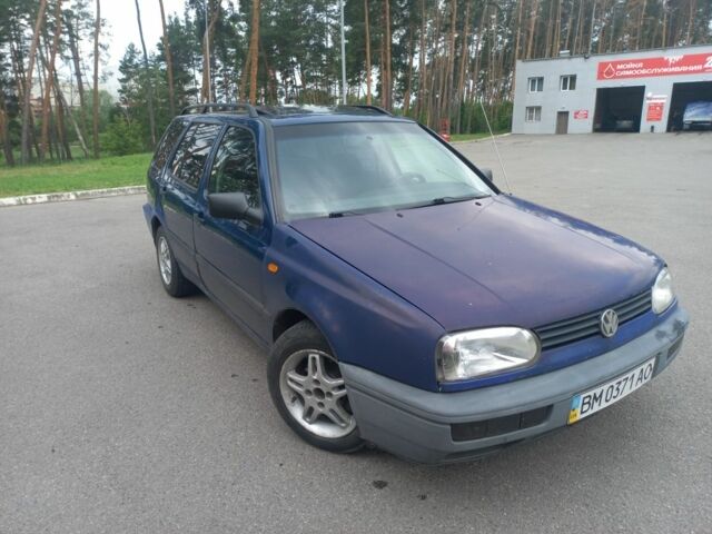 Синий Фольксваген Гольф, объемом двигателя 1.9 л и пробегом 380 тыс. км за 2500 $, фото 1 на Automoto.ua