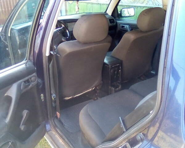 Синій Фольксваген Гольф, об'ємом двигуна 1.98 л та пробігом 224 тис. км за 2300 $, фото 8 на Automoto.ua