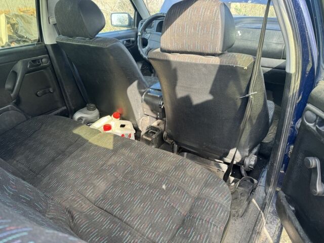 Синий Фольксваген Гольф, объемом двигателя 1.9 л и пробегом 356 тыс. км за 1850 $, фото 10 на Automoto.ua