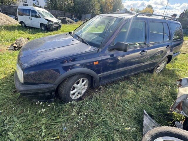 Синий Фольксваген Гольф, объемом двигателя 1.9 л и пробегом 356 тыс. км за 1850 $, фото 2 на Automoto.ua