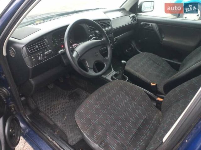 Синій Фольксваген Гольф, об'ємом двигуна 1.9 л та пробігом 400 тис. км за 2300 $, фото 9 на Automoto.ua