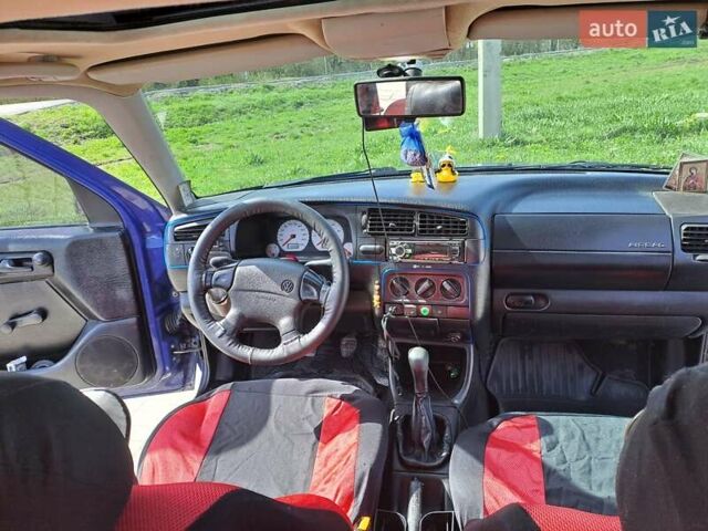 Синій Фольксваген Гольф, об'ємом двигуна 1.6 л та пробігом 75 тис. км за 2600 $, фото 9 на Automoto.ua