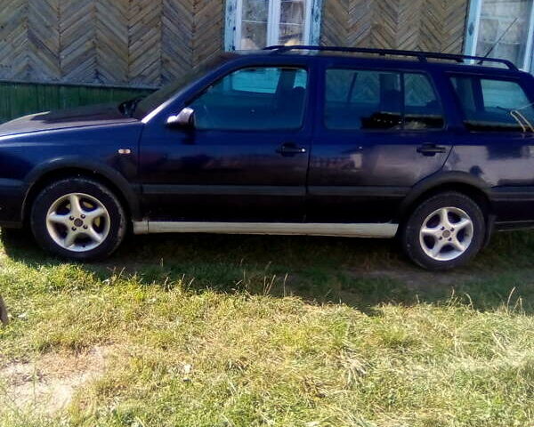 Синій Фольксваген Гольф, об'ємом двигуна 1.98 л та пробігом 224 тис. км за 2300 $, фото 6 на Automoto.ua