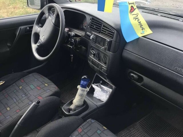 Синий Фольксваген Гольф, объемом двигателя 0 л и пробегом 400 тыс. км за 800 $, фото 3 на Automoto.ua