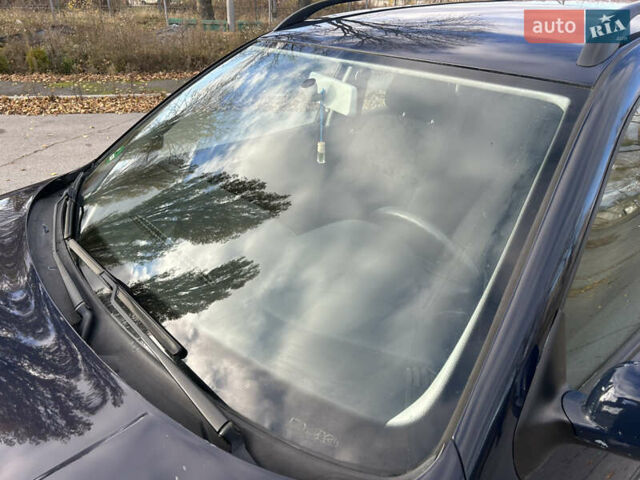 Синий Фольксваген Гольф, объемом двигателя 1.39 л и пробегом 273 тыс. км за 3850 $, фото 65 на Automoto.ua