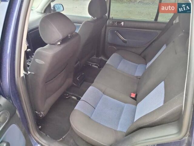 Фольксваген Гольф 1999 в Шумск на Automoto.ua Синий Фольксваген Гольф, объемом двигателя 1.6 л и пробегом 190 тыс. км за 3800 $, фото 7 на Automoto.ua