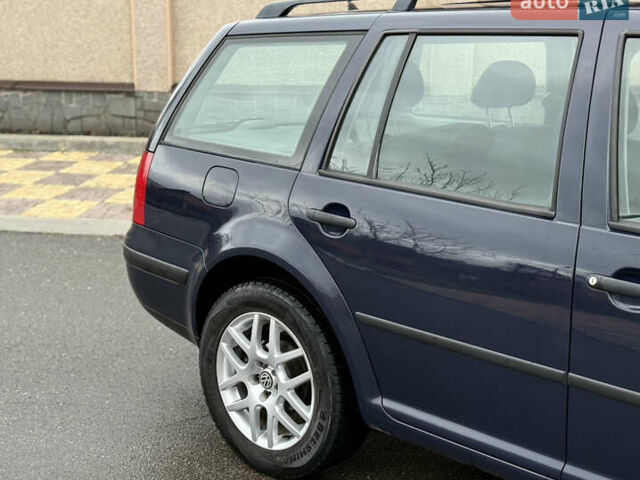 Синий Фольксваген Гольф, объемом двигателя 1.6 л и пробегом 262 тыс. км за 4799 $, фото 13 на Automoto.ua