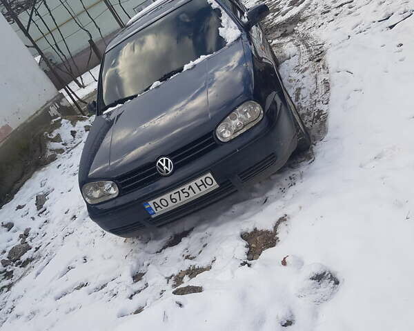 Синий Фольксваген Гольф, объемом двигателя 1.4 л и пробегом 100 тыс. км за 3500 $, фото 3 на Automoto.ua