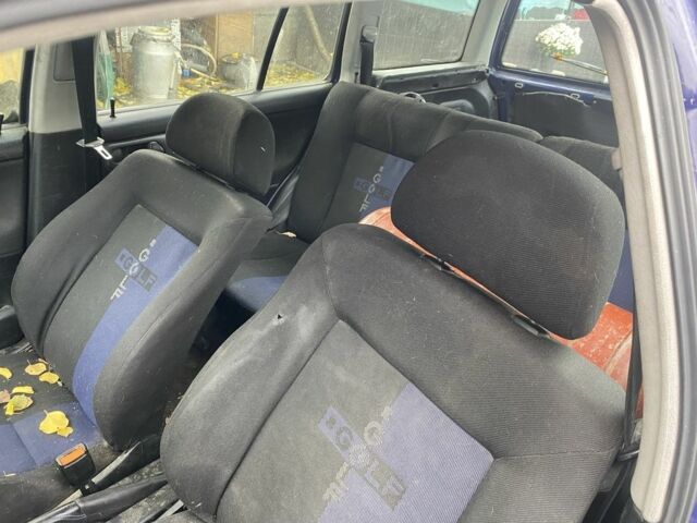 Синій Фольксваген Гольф, об'ємом двигуна 1.9 л та пробігом 400 тис. км за 478 $, фото 5 на Automoto.ua