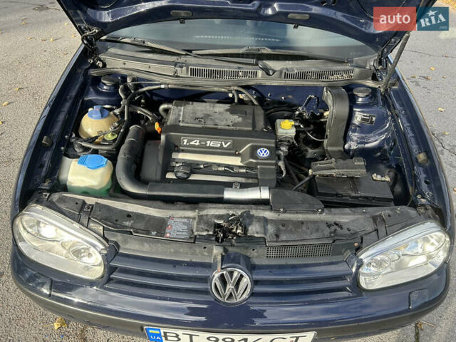 Синий Фольксваген Гольф, объемом двигателя 1.39 л и пробегом 273 тыс. км за 3850 $, фото 60 на Automoto.ua