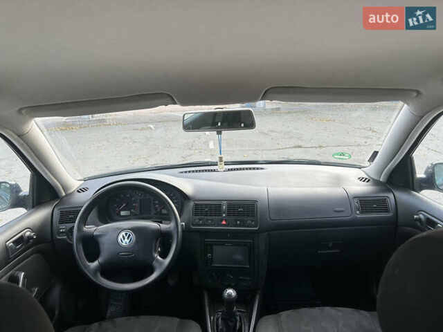 Синий Фольксваген Гольф, объемом двигателя 1.39 л и пробегом 273 тыс. км за 3850 $, фото 49 на Automoto.ua