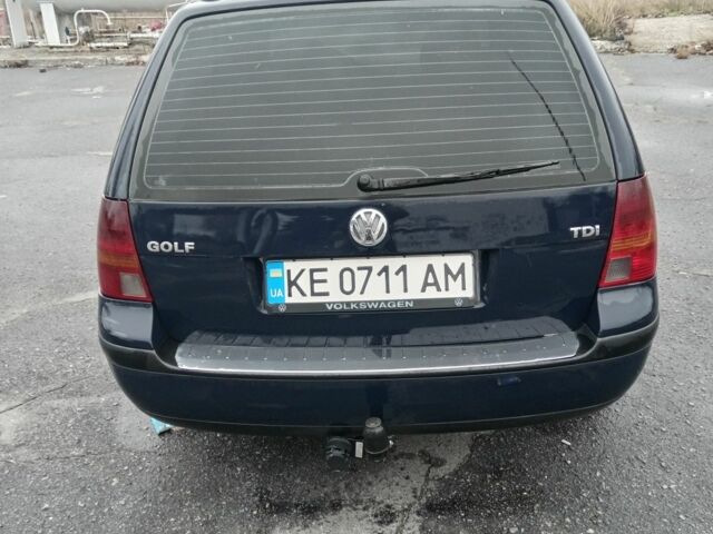 Синий Фольксваген Гольф, объемом двигателя 1.9 л и пробегом 450 тыс. км за 4000 $, фото 3 на Automoto.ua