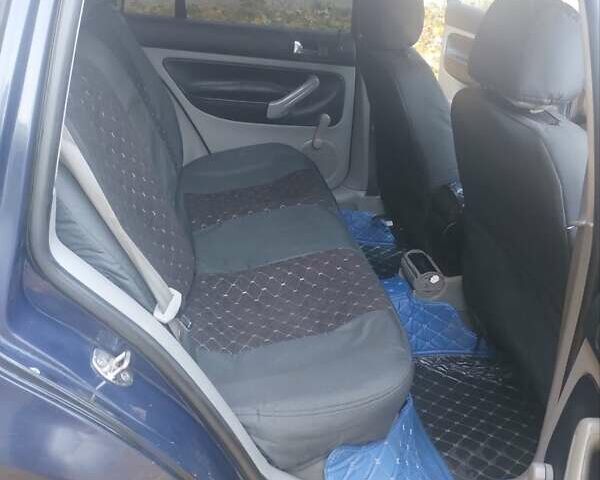 Синий Фольксваген Гольф, объемом двигателя 1.9 л и пробегом 364 тыс. км за 4500 $, фото 9 на Automoto.ua