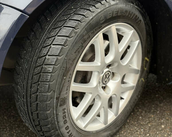 Синий Фольксваген Гольф, объемом двигателя 1.6 л и пробегом 262 тыс. км за 4799 $, фото 31 на Automoto.ua