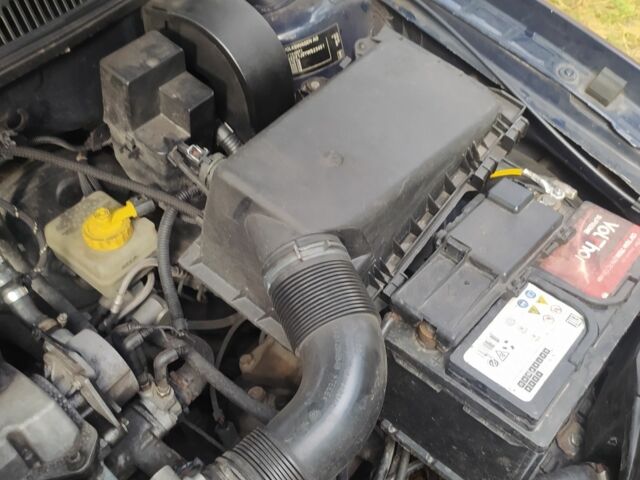 Синий Фольксваген Гольф, объемом двигателя 1.9 л и пробегом 280 тыс. км за 3400 $, фото 6 на Automoto.ua