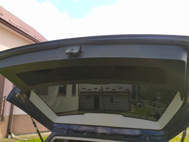 Синий Фольксваген Гольф, объемом двигателя 1.6 л и пробегом 339 тыс. км за 3000 $, фото 7 на Automoto.ua