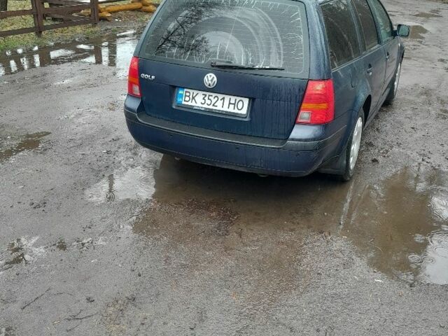 Синий Фольксваген Гольф, объемом двигателя 1.4 л и пробегом 270 тыс. км за 3100 $, фото 3 на Automoto.ua