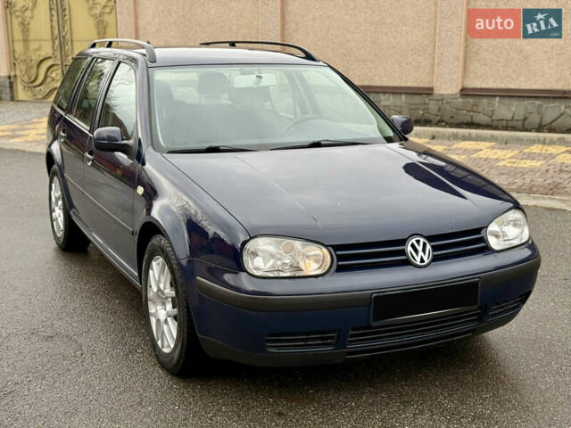 Синий Фольксваген Гольф, объемом двигателя 1.6 л и пробегом 262 тыс. км за 4799 $, фото 2 на Automoto.ua