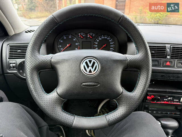 Синий Фольксваген Гольф, объемом двигателя 1.6 л и пробегом 262 тыс. км за 4799 $, фото 26 на Automoto.ua