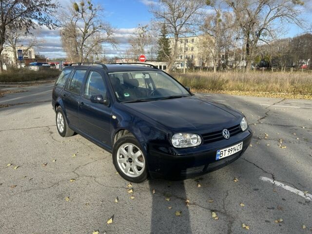 Синий Фольксваген Гольф, объемом двигателя 1.4 л и пробегом 273 тыс. км за 3850 $, фото 1 на Automoto.ua