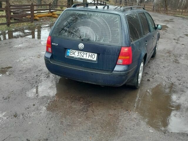 Синий Фольксваген Гольф, объемом двигателя 1.4 л и пробегом 270 тыс. км за 3100 $, фото 6 на Automoto.ua