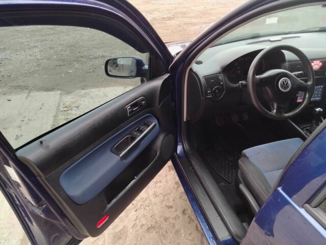 Синій Фольксваген Гольф, об'ємом двигуна 1.6 л та пробігом 190 тис. км за 3800 $, фото 7 на Automoto.ua