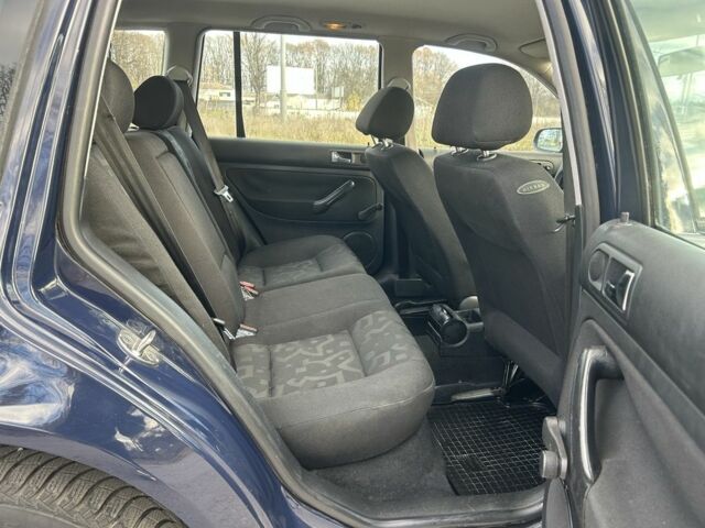 Синий Фольксваген Гольф, объемом двигателя 1.4 л и пробегом 273 тыс. км за 3850 $, фото 14 на Automoto.ua