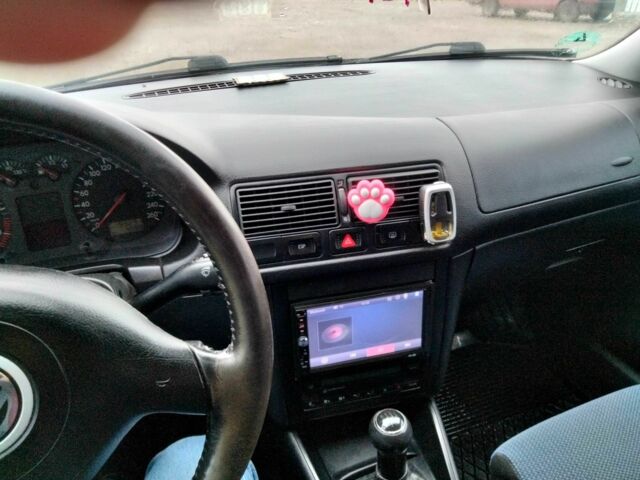 Синій Фольксваген Гольф, об'ємом двигуна 1.6 л та пробігом 190 тис. км за 3800 $, фото 13 на Automoto.ua