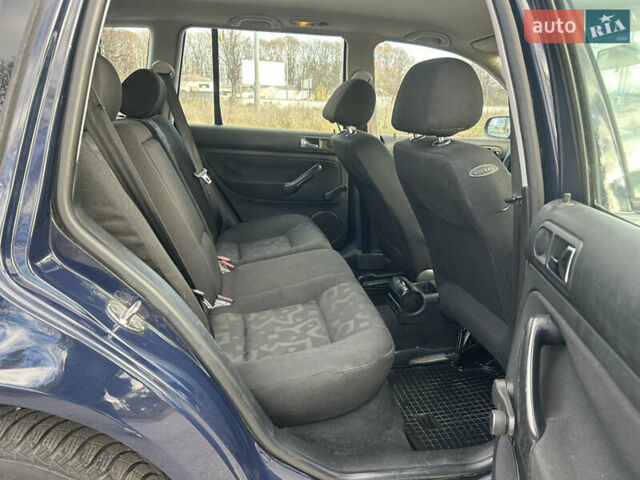 Синий Фольксваген Гольф, объемом двигателя 1.39 л и пробегом 273 тыс. км за 3850 $, фото 46 на Automoto.ua