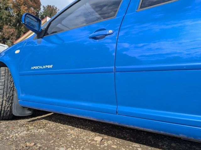 Синій Фольксваген Гольф, об'ємом двигуна 1.6 л та пробігом 300 тис. км за 3800 $, фото 3 на Automoto.ua