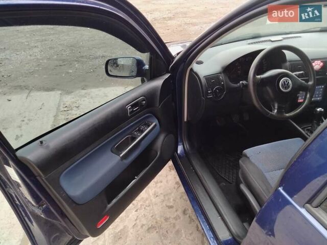 Фольксваген Гольф 1999 в Шумск на Automoto.ua Синий Фольксваген Гольф, объемом двигателя 1.6 л и пробегом 190 тыс. км за 3800 $, фото 9 на Automoto.ua