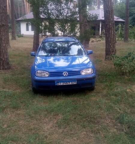 Синий Фольксваген Гольф, объемом двигателя 2 л и пробегом 370 тыс. км за 3700 $, фото 2 на Automoto.ua