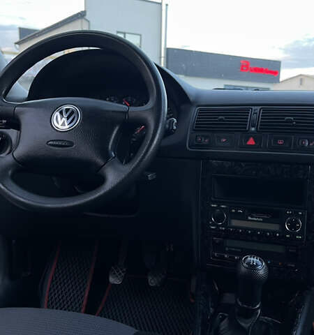 Синій Фольксваген Гольф, об'ємом двигуна 1.6 л та пробігом 260 тис. км за 3500 $, фото 7 на Automoto.ua