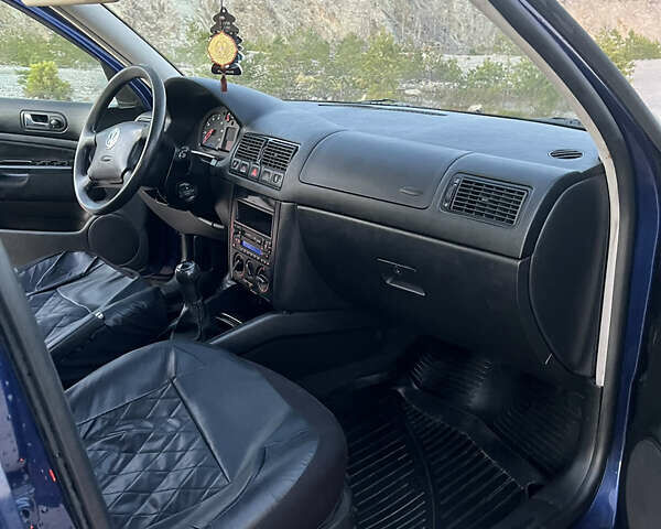 Синій Фольксваген Гольф, об'ємом двигуна 1.6 л та пробігом 240 тис. км за 3500 $, фото 10 на Automoto.ua