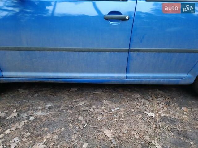 Синий Фольксваген Гольф, объемом двигателя 2 л и пробегом 370 тыс. км за 3700 $, фото 9 на Automoto.ua