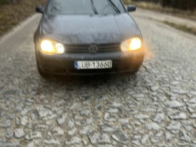 Синий Фольксваген Гольф, объемом двигателя 1.9 л и пробегом 380 тыс. км за 1150 $, фото 1 на Automoto.ua