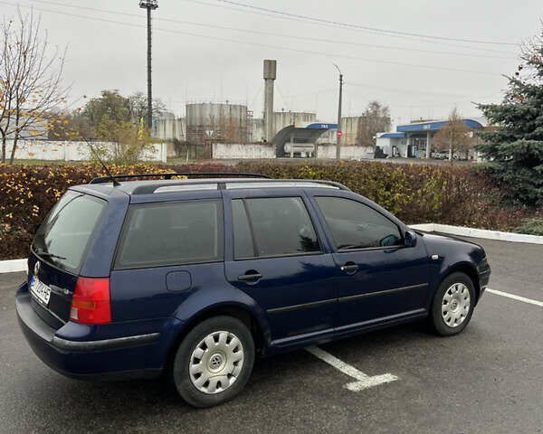 Синий Фольксваген Гольф, объемом двигателя 1.6 л и пробегом 275 тыс. км за 4200 $, фото 7 на Automoto.ua