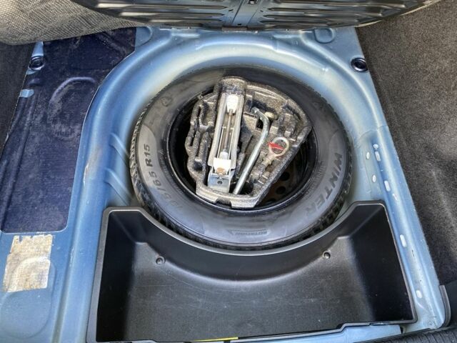 Синий Фольксваген Гольф, объемом двигателя 1.6 л и пробегом 211 тыс. км за 4550 $, фото 18 на Automoto.ua