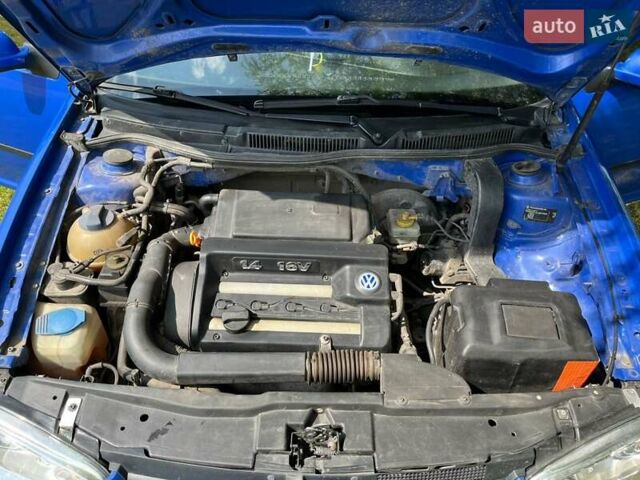 Синий Фольксваген Гольф, объемом двигателя 1.39 л и пробегом 355 тыс. км за 3300 $, фото 23 на Automoto.ua