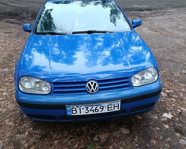 Синий Фольксваген Гольф, объемом двигателя 2 л и пробегом 370 тыс. км за 3700 $, фото 6 на Automoto.ua