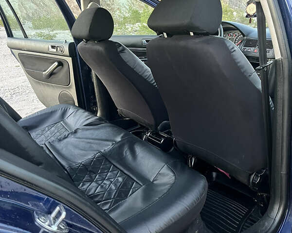 Синій Фольксваген Гольф, об'ємом двигуна 1.6 л та пробігом 240 тис. км за 3500 $, фото 9 на Automoto.ua