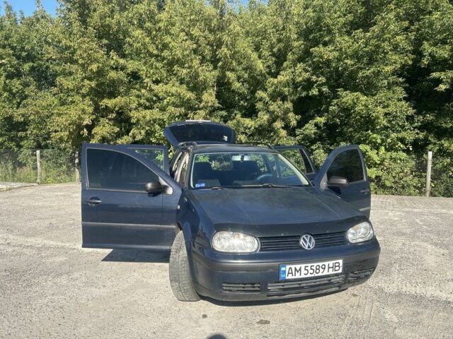 Синий Фольксваген Гольф, объемом двигателя 1.9 л и пробегом 400 тыс. км за 2900 $, фото 2 на Automoto.ua