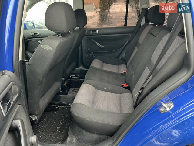 Синій Фольксваген Гольф, об'ємом двигуна 1.6 л та пробігом 248 тис. км за 4790 $, фото 23 на Automoto.ua