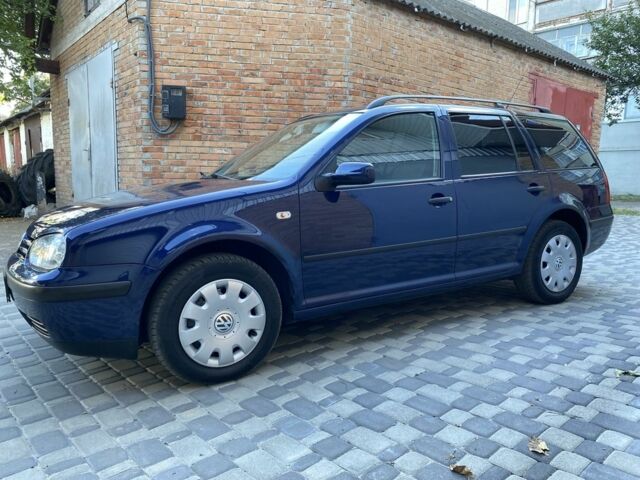 Синий Фольксваген Гольф, объемом двигателя 1.6 л и пробегом 211 тыс. км за 4550 $, фото 3 на Automoto.ua