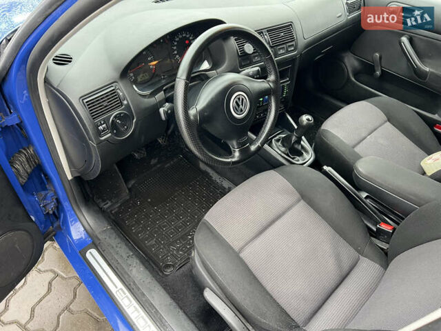 Синій Фольксваген Гольф, об'ємом двигуна 1.6 л та пробігом 248 тис. км за 4790 $, фото 11 на Automoto.ua