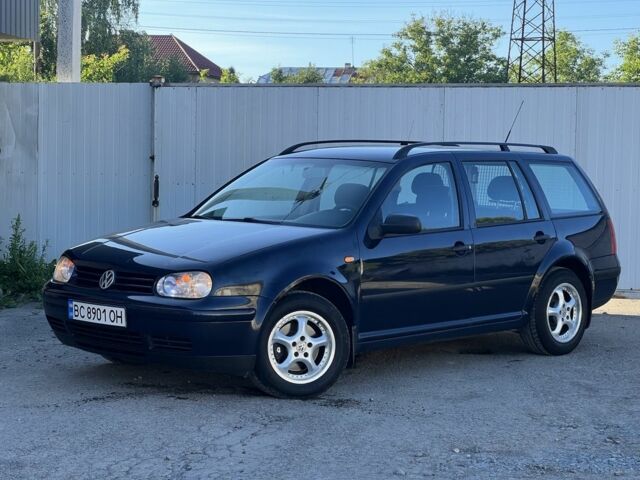 Синій Фольксваген Гольф, об'ємом двигуна 2 л та пробігом 300 тис. км за 2700 $, фото 1 на Automoto.ua